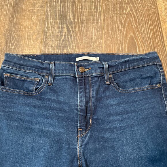 Levi’s Slimming Skinny Jeans – Size 33 x 30 - Picture 11 of 14